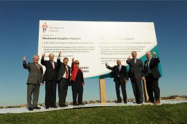 From left: Mayor David Barrow, Town of Richmond Hill, Reza Moridi, MPP for Richmond Hill, chairman Bill Fisch, York Region, Dina Palozzi, chairwoman of the Mackenzie Health Board of Directors, Altaf Stationwala, president and CEO of Mackenzie Health, Mayor Maurizio Bevilacqua, City of Vaughan and Steven Del Duca, MPP for Vaughan together during the official planning, design and compliance team announcement for Mackenzie Vaughan Hospital on Oct. 9, 2013. (Photo credit: Rick Bell) (CNW Group/Infrastructure Ontario).