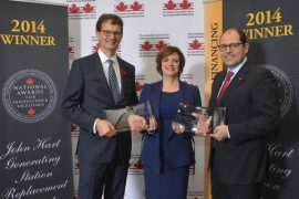 (L to R) Chris O'Riley, executive vice-president, BC Hydro; Johanne Mullen, partner, PricewaterhouseCoopers LLP (Gold Awards Sponsor); and Gerry Grigoropoulos, managing Director, infrastructure concession investments, SNC-Lavalin at the CCPPP National Awards for Innovation and Excellence.