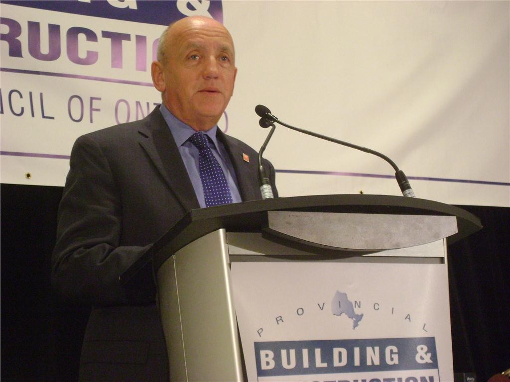 Duncan Hawthorne, President and CEO of Bruce Power, recently signed a labour agreement with the Ontario Building and Construction Trades.