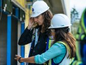 ellisdon_women_job_site_construction