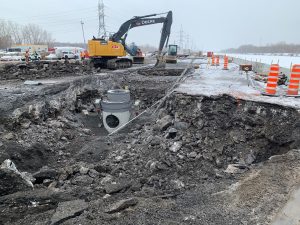 ALI Excavation is conducting major renovation work on the Port of Ste-Catherine.