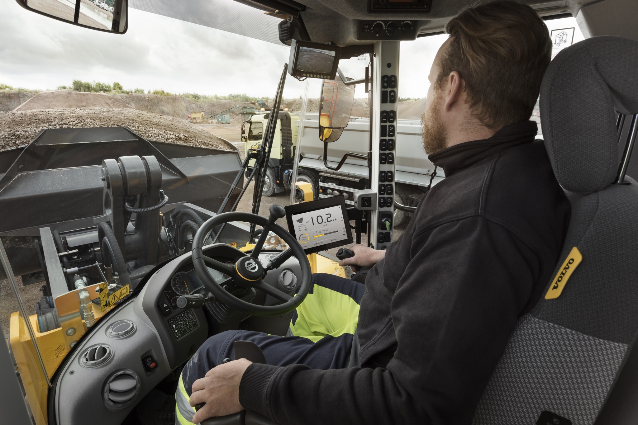 On-Site – Lifting Equipment Safety – Volvo – opeator view from wheel loader cab